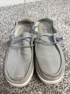 Hey Dude Wally SoLite Canvas Slip-On Shoes - Light Gray women’s 8